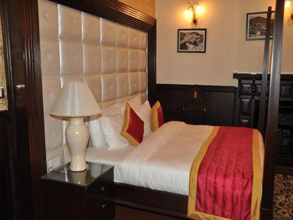 Hotel Southgate Shimla Oda fotoğraf