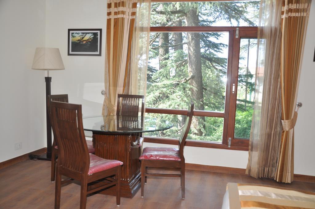 Hotel Southgate Shimla Oda fotoğraf